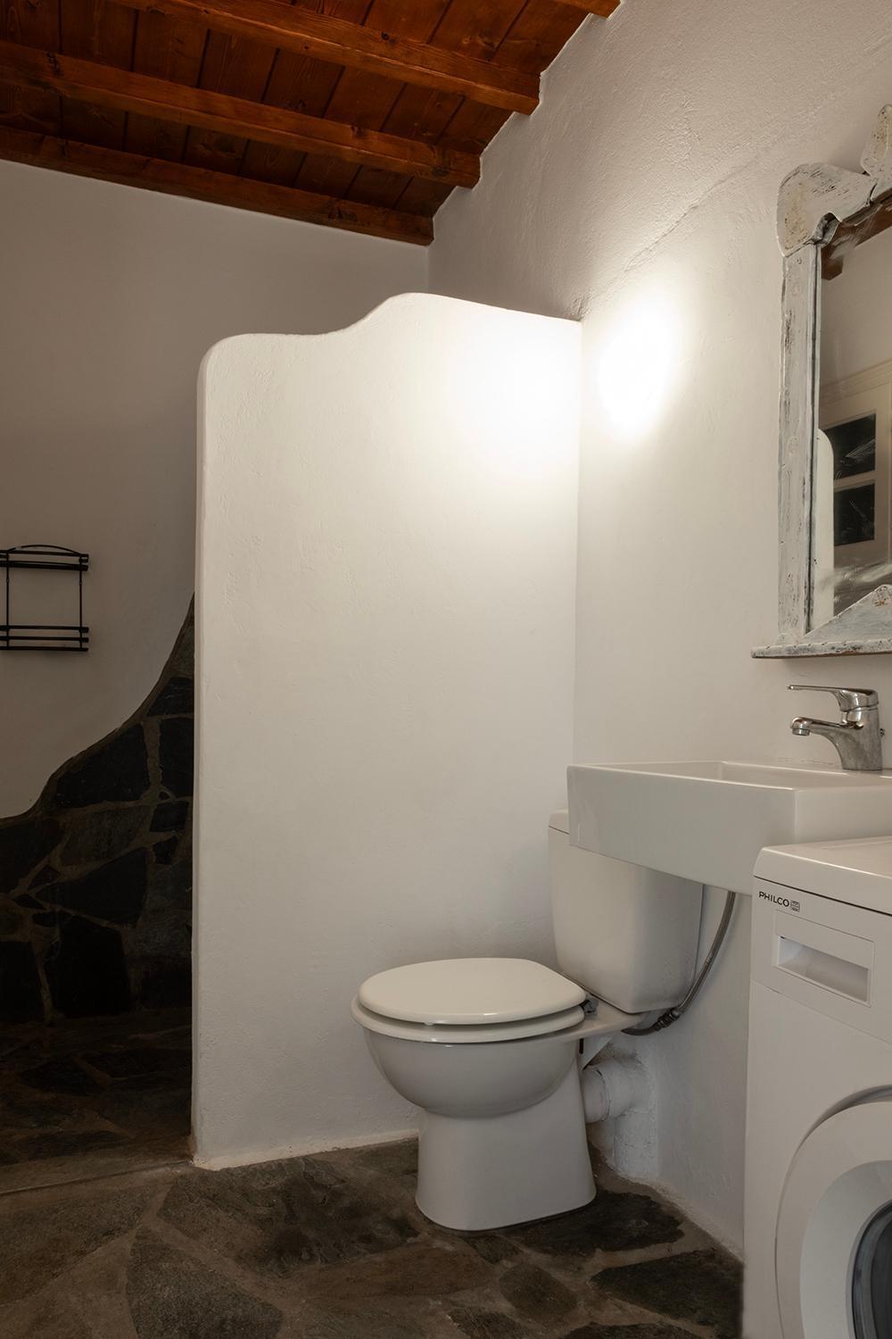 Two Houses Lighthouse Apartment Fanari  Bagian luar foto